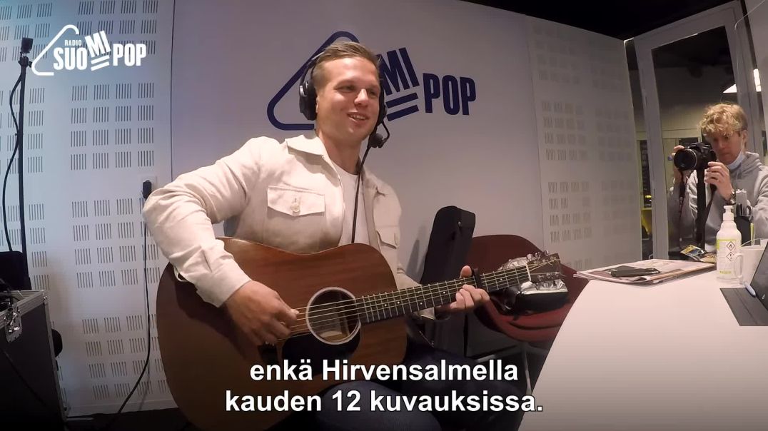 Hovimuusikko Ilkka - Kakskytä kautta Vain Elämää